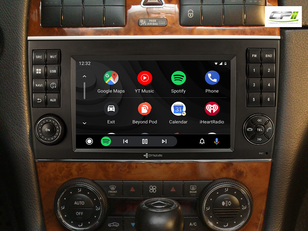 D9-CLK Premium Android Autoradio für Mercedes CLK mit 4 x 100W Class-D Verstärker, 7 Zoll Display (hochauflösend), Inkl. Head