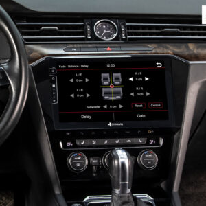 D9-55 Premium Android Autoradio für VW Passat B8 mit 4 x 100W Class-D Verstärker, 10,1 Zoll Display (hochauflösend), Inkl. He