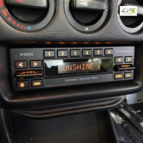 RETROSOUND Design "Grand Prix" DAB+ Komplett-Set mit Zubehör (ohne Radiomodul)