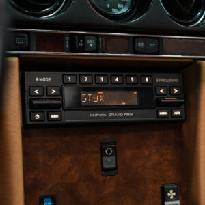 Retrosound FACE-GRANDPRIX Displayeinheit kompatibel mit MOTOR-1DAB Radiomodul – Bild 22