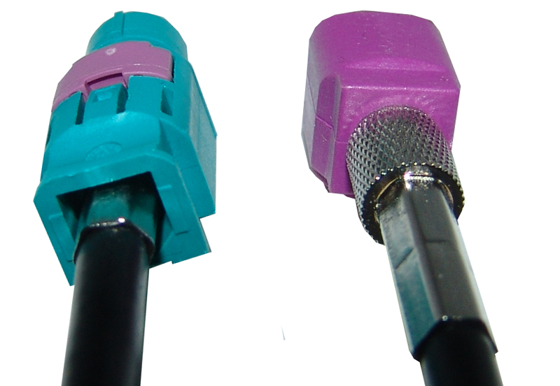 AMPIRE Kabel HSD wasserblau, Stecker - gerade Buchse, 26cm