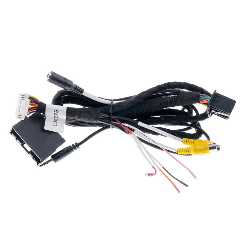 AMPIRE Smartphone-Integration Mercedes NTG4 (Quadlock)